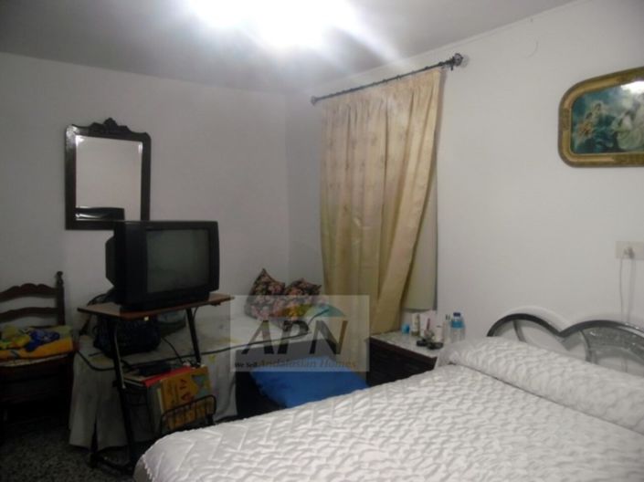 Image No.12-7 Bed Country House for sale