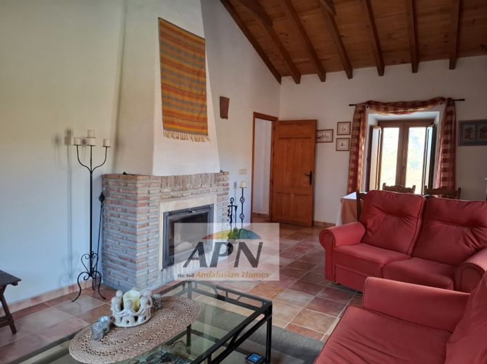 Image No.36-3 Bed Country House for sale