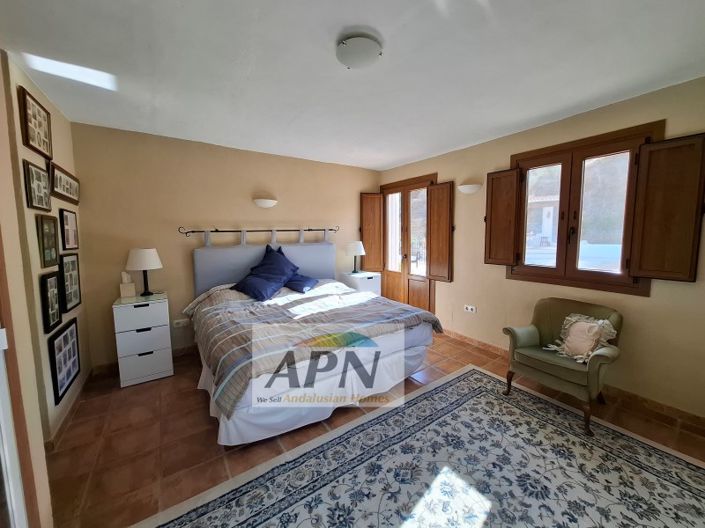 Image No.45-3 Bed Country House for sale