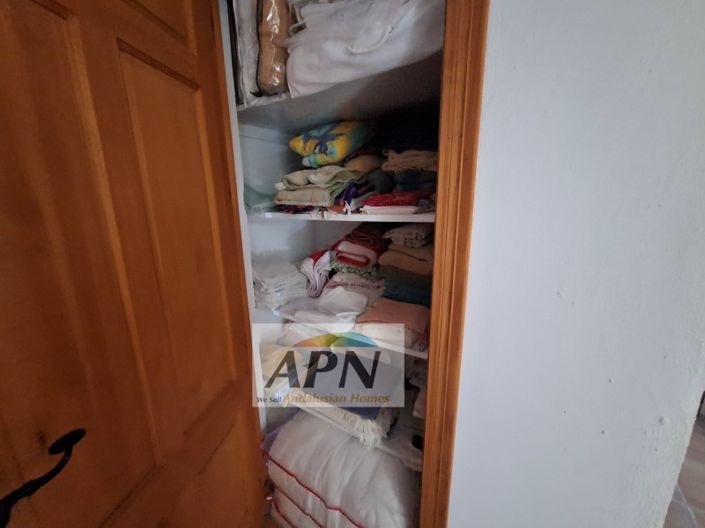 Image No.50-3 Bed Country House for sale