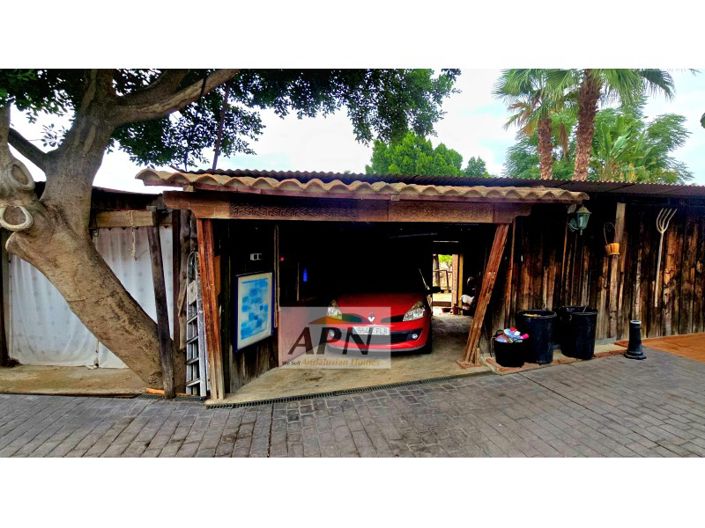 Image No.2-14 Bed Country House for sale