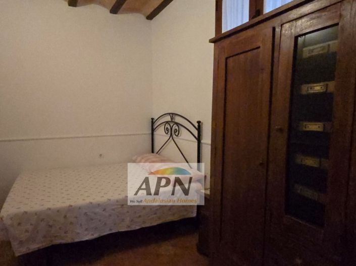 Image No.34-14 Bed Country House for sale