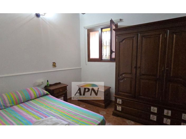 Image No.36-14 Bed Country House for sale