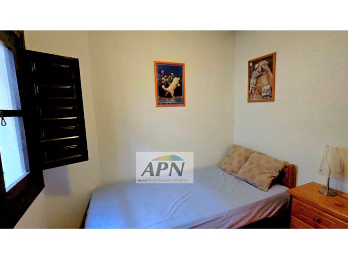 Image No.7-14 Bed Country House for sale