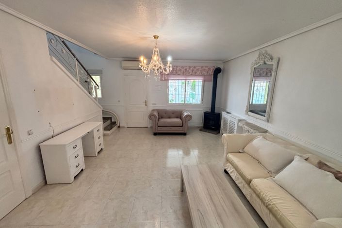 Image No.12-2 Bed Townhouse for sale