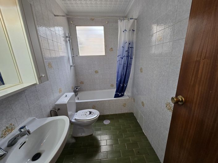 Image No.25-4 Bed Apartment for sale