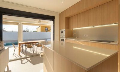 1acc3cbe-da57130a-0e50-4a59-8bd9-93e7d1de9225