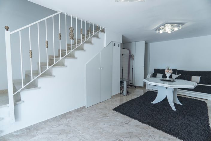 Image No.6-2 Bed Townhouse for sale