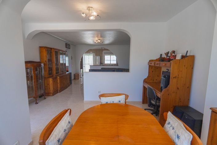 Image No.10-2 Bed Villa for sale