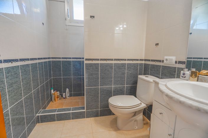 Image No.19-2 Bed Villa for sale