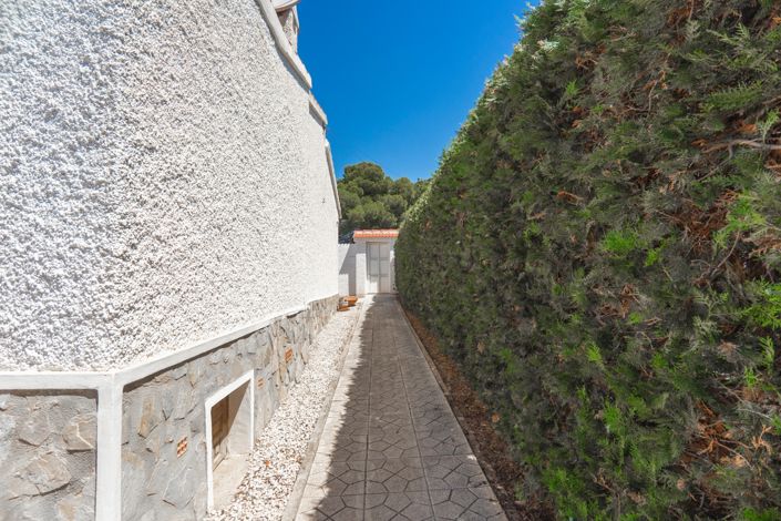 Image No.26-2 Bed Villa for sale