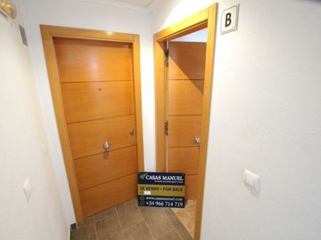 49043spacious2bedtopfloorapartmentbenijofarhi