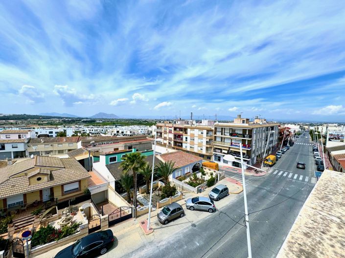 Image No.32-2 Bed Apartment for sale