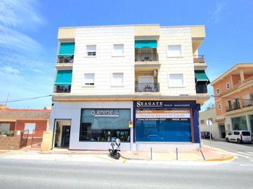 49043spacious2bedtopfloorapartmentbenijofarhi