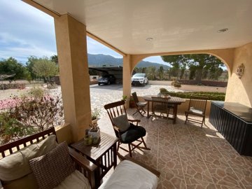 o1j7h0tr7n14949mj1c8n9e1m6u2b