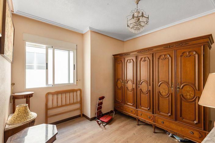 Image No.6-3 Bed Apartment for sale