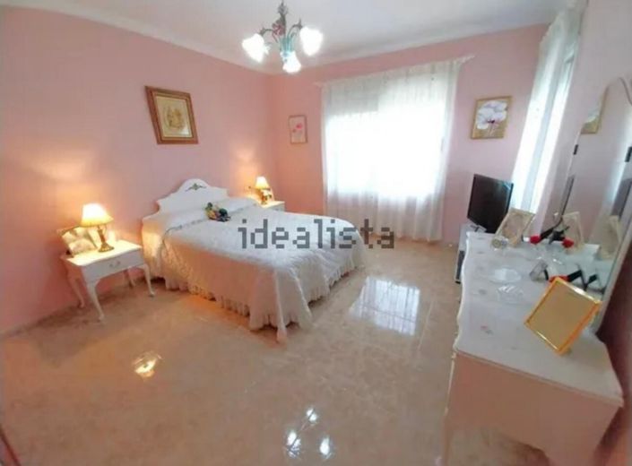 Image No.19-4 Bed Villa for sale