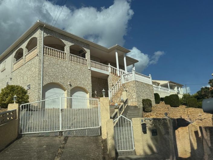 Image No.7-4 Bed Villa for sale