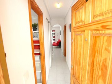49140stylishonebedroomapartmentwithseaviews11