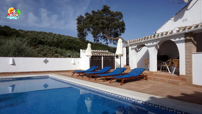 Image No.22-6 Bed Country Property for sale