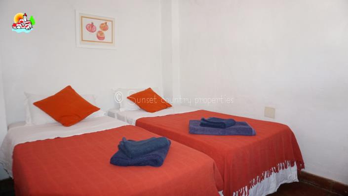 Image No.44-6 Bed Country Property for sale