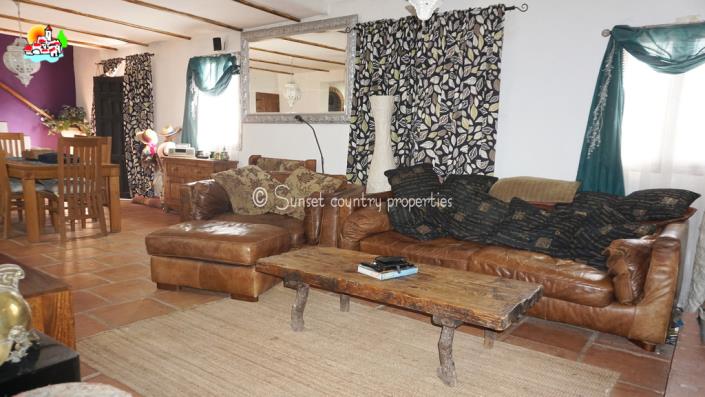 Image No.5-7 Bed Country Property for sale