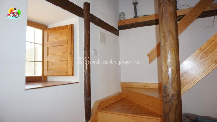 Image No.22-4 Bed Country Property for sale