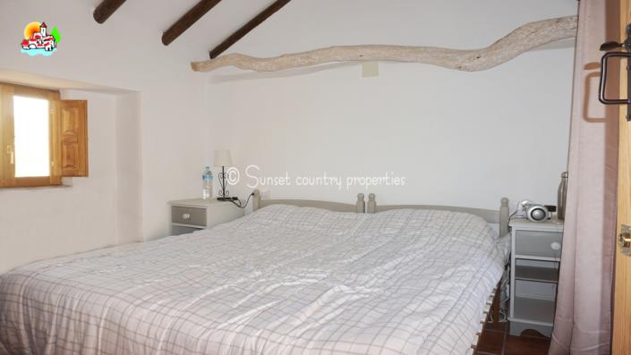 Image No.30-4 Bed Country Property for sale