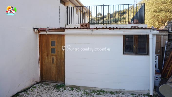 Image No.40-4 Bed Country Property for sale