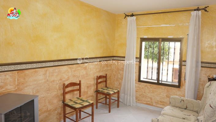 Image No.5-5 Bed Townhouse for sale