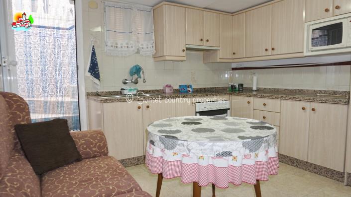 Image No.8-5 Bed Townhouse for sale