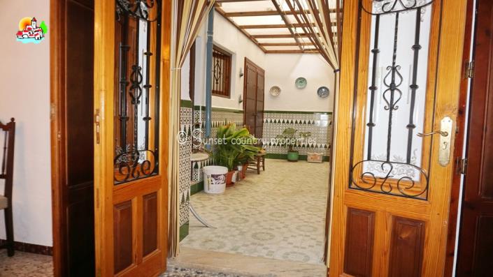 Image No.3-4 Bed Townhouse for sale