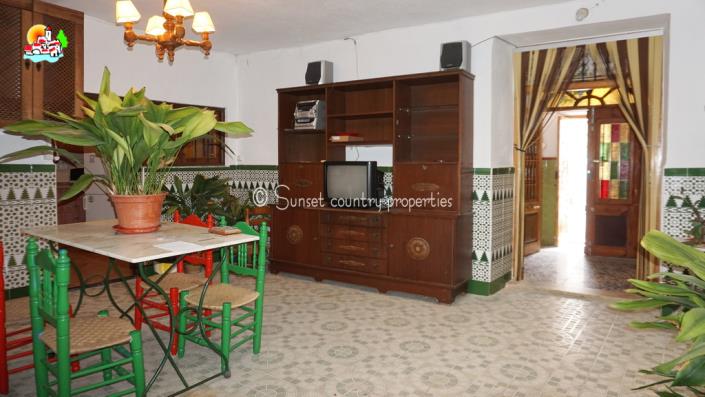 Image No.5-4 Bed Townhouse for sale