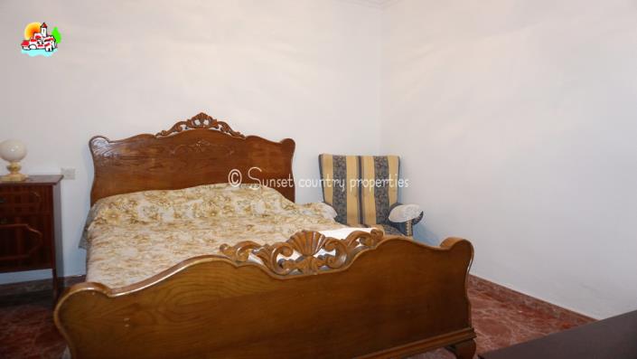 Image No.11-4 Bed Townhouse for sale