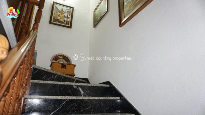 Image No.19-4 Bed Townhouse for sale