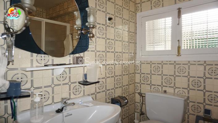 Image No.28-4 Bed Townhouse for sale