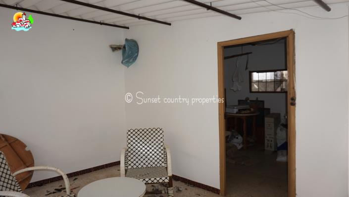 Image No.30-4 Bed Townhouse for sale