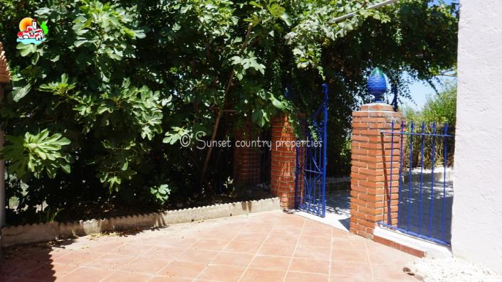 Image No.30-4 Bed Country House for sale