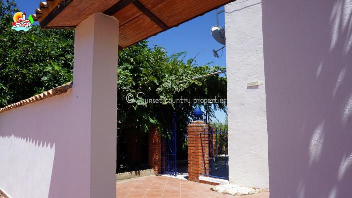 Image No.36-4 Bed Country House for sale