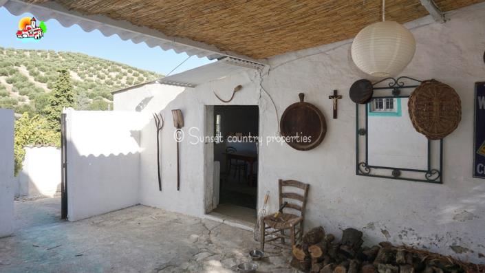 Image No.40-5 Bed Country House for sale