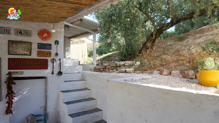 Image No.41-5 Bed Country House for sale