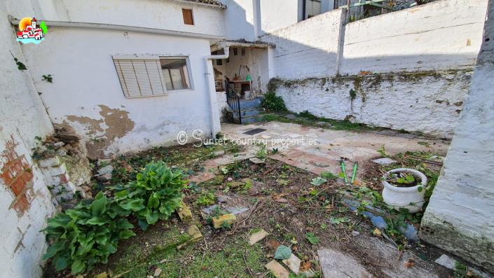 Image No.6-Townhouse for sale