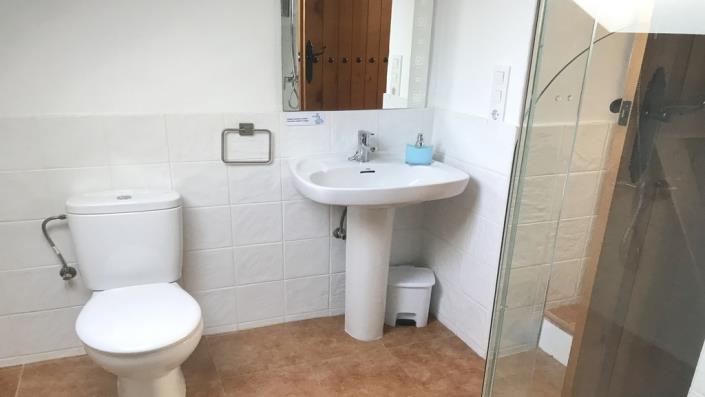 Image No.32-5 Bed Country Property for sale