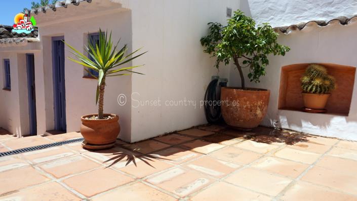 Image No.5-4 Bed Country Property for sale