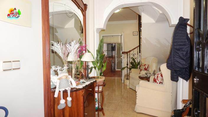 Image No.5-3 Bed Townhouse for sale