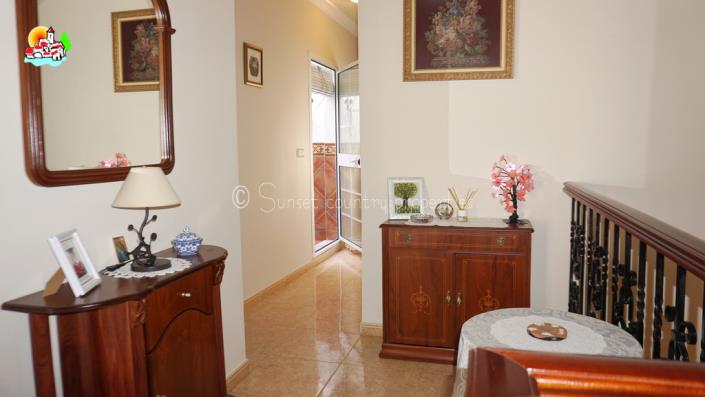 Image No.22-3 Bed Townhouse for sale