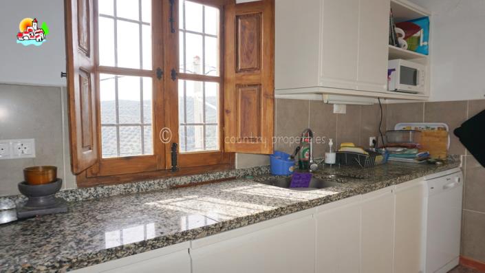 Image No.12-4 Bed Country Property for sale