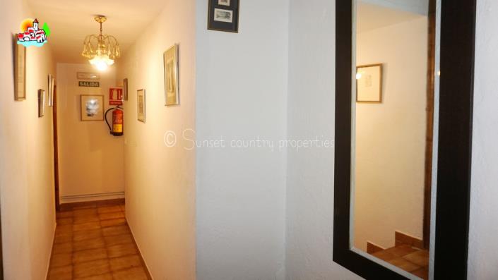 Image No.26-4 Bed Country Property for sale