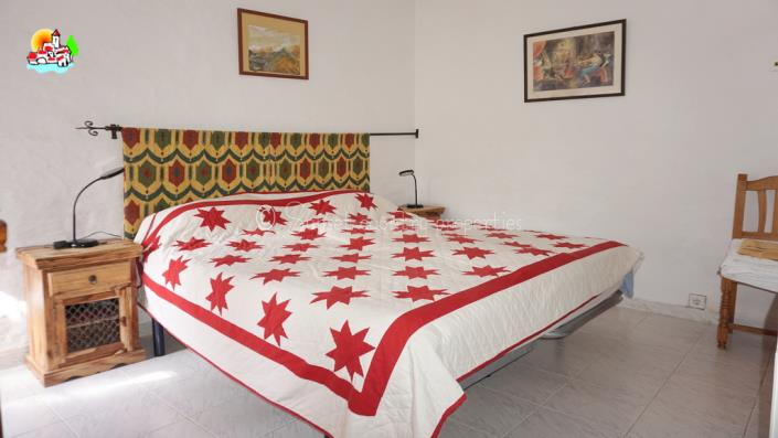 Image No.29-4 Bed Country Property for sale