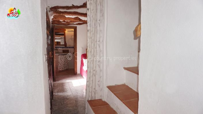 Image No.33-4 Bed Country Property for sale